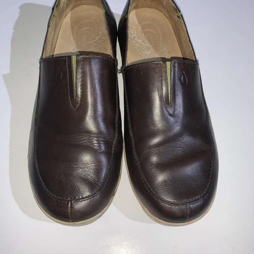 OluKai Kama'aina Shoes Mens 10 Brown Leather Slip On Loafers Comfort EU 43